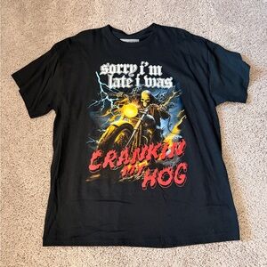 Crankin' Hog Skull Motorcycle Graphic Tee - Black